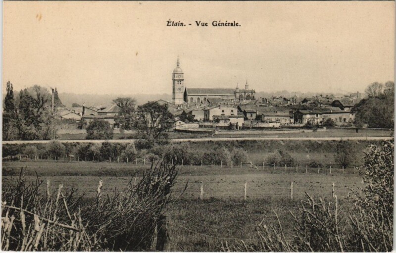 Carte postale ancienne Etain - Vue generale à Étain