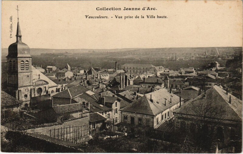 Carte postale ancienne Vaucouleurs - Vue prise de la ville haute à Vaucouleurs