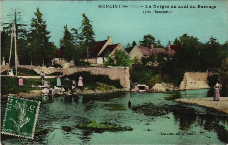 Carte postale ancienne Genlis - La Norges en aval du Barrage à Genlis