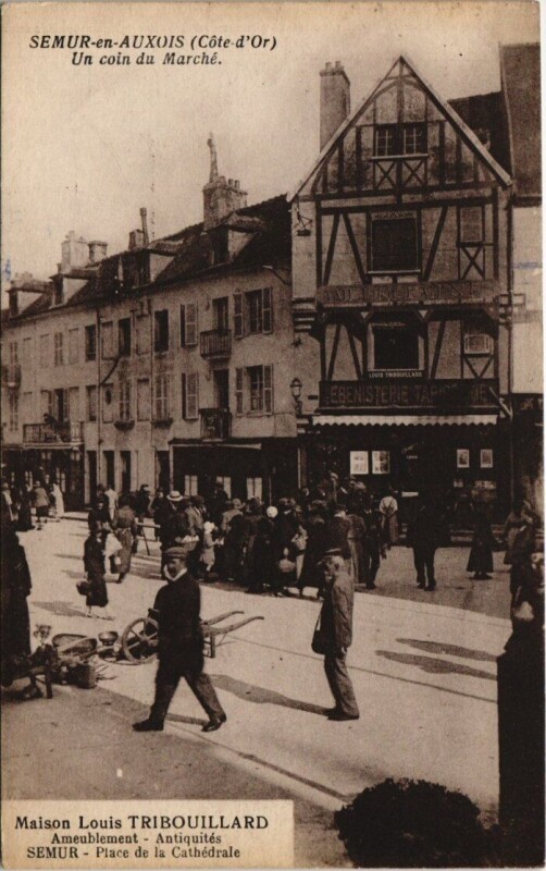 Carte postale ancienne Semur - Un coin du Marché
