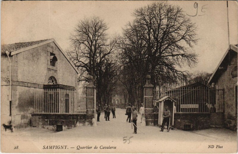 Carte postale ancienne Sampigny - Quartier de cavalerie à Sampigny