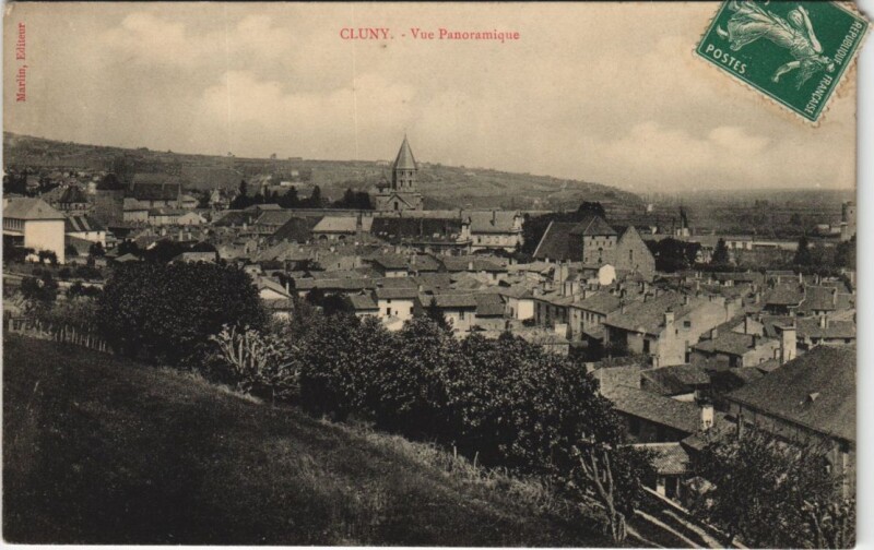Carte postale ancienne Cluny - Vue Panoramique à Cluny