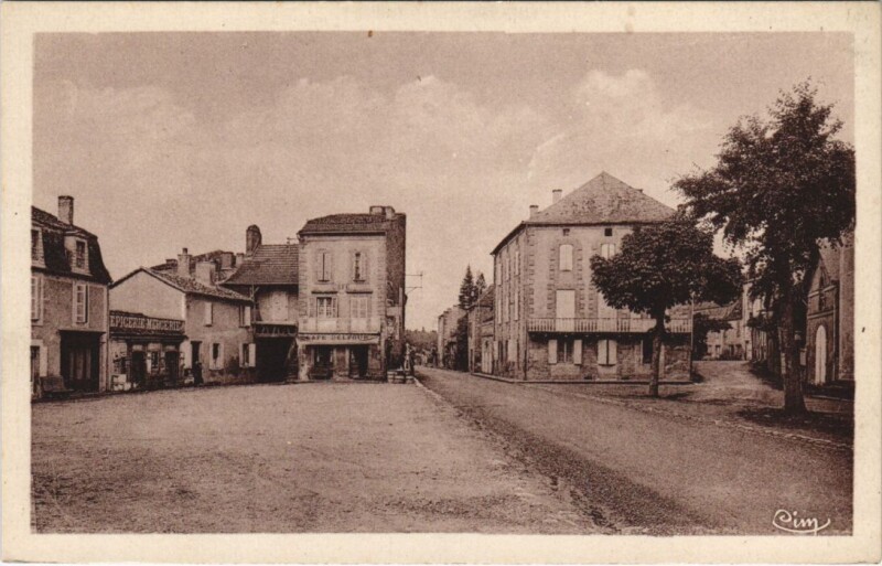 Carte postale ancienne Cadouin - La Place