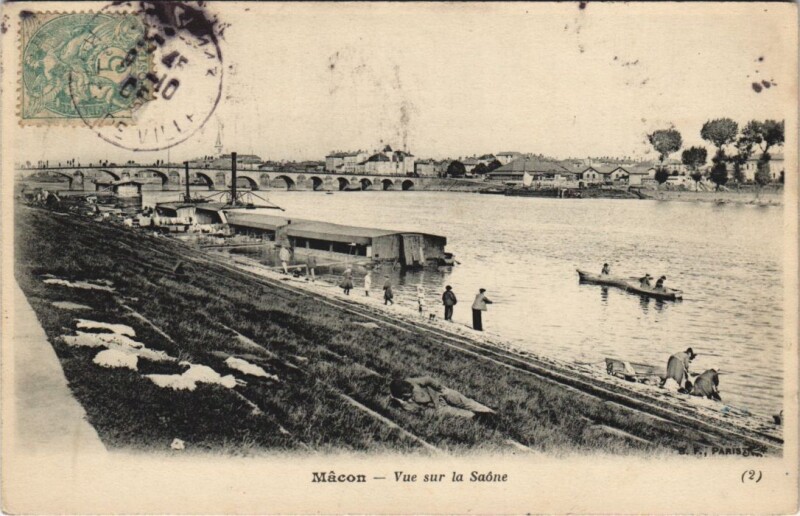 Carte postale ancienne Macon - Vue sur la Saone à Mâcon