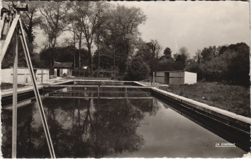 Carte postale ancienne Corbie La piscine à Corbie