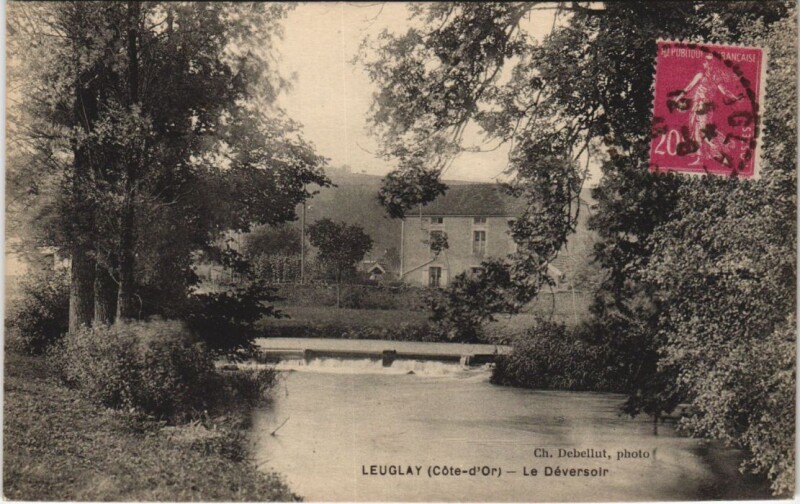 Carte postale ancienne Leuglay - Le Deversoir à Leuglay