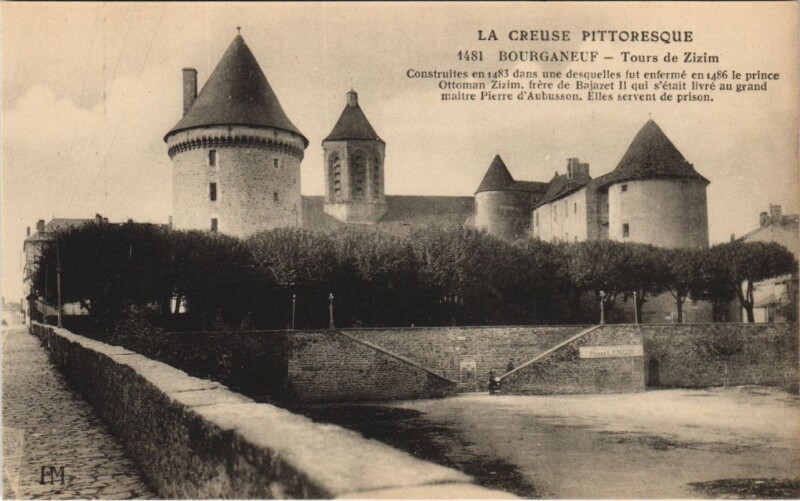Carte postale ancienne Bourganeuf - Tours de Zizim à Bourganeuf