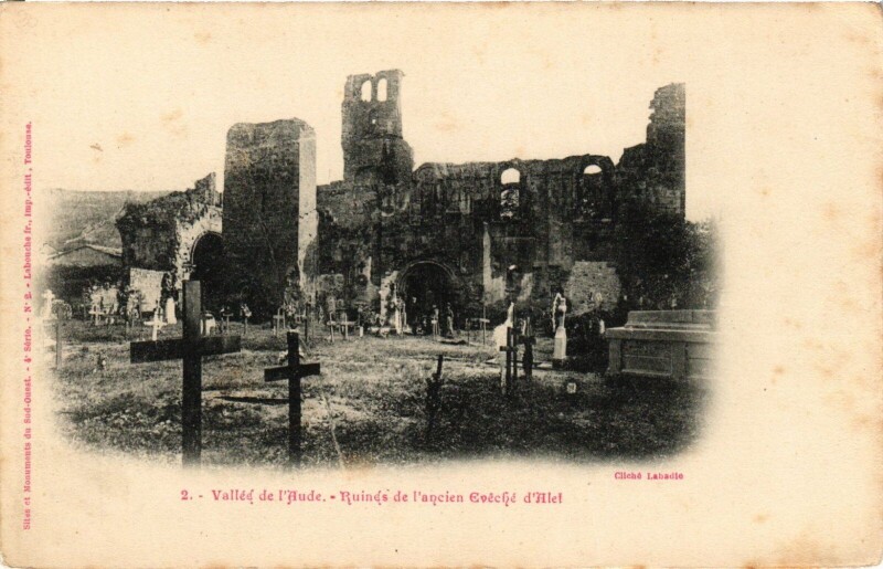 Carte postale ancienne Valle de l'Aude Ruines de l'ancien Eveche d'Alet France