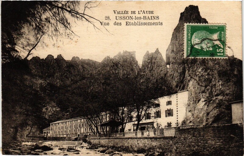 Carte postale ancienne Usson les Bains Vue des Etablissements France