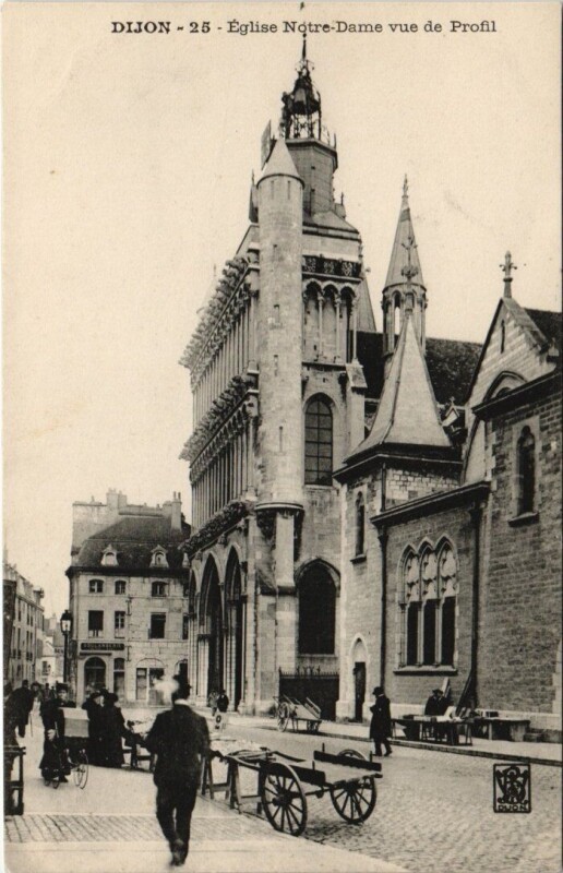 Carte postale ancienne Dijon - Eglise N.D. Vue de Profil à Dijon