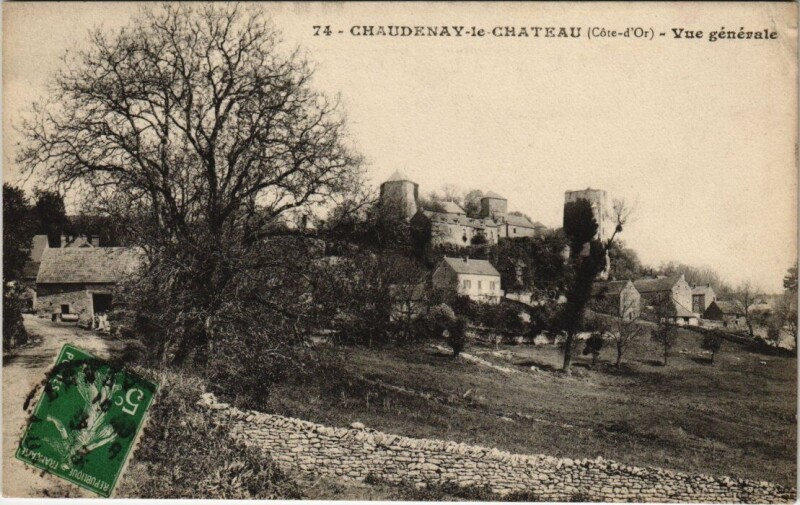 Carte postale ancienne Chaudenay-le-Chateau - Vue générale à Chaudenay-le-Château