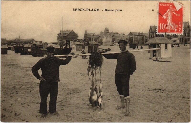 Carte postale ancienne Berck-Plage - Bonne prise à Berck