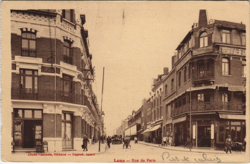 Carte postale ancienne Lens -Rue de Paris
