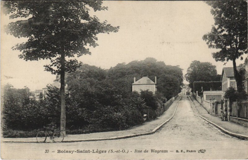 Carte postale ancienne Boissy-Saint-Léger - Rue de Wagram à Boissy-Saint-Léger