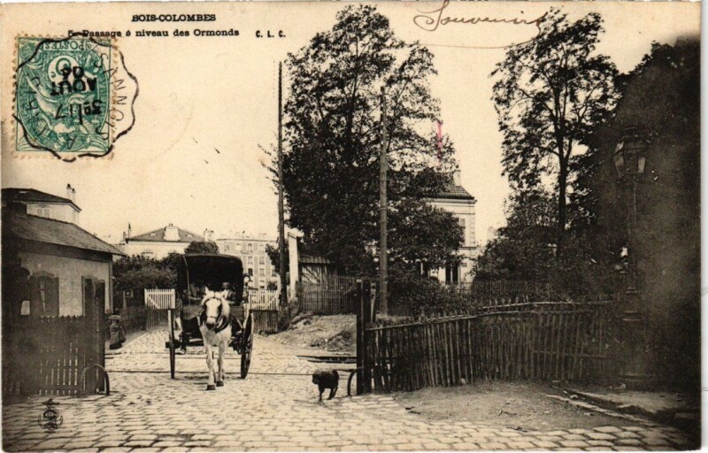 Carte postale ancienne Bois-Colombes - Passage e niveua des Ormonds à Bois-Colombes