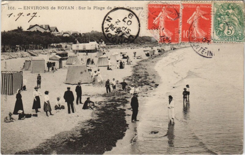Carte postale ancienne Environs de Royan-Sur la Plage de Saint-Georges à Royan