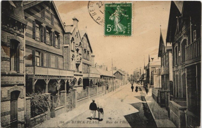 Carte postale ancienne Berck-Plage-Rue de l'Hópital à Berck
