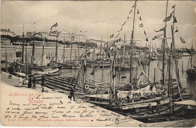 Carte postale ancienne Le Port et le Bd.Thiers-Royan à Royan