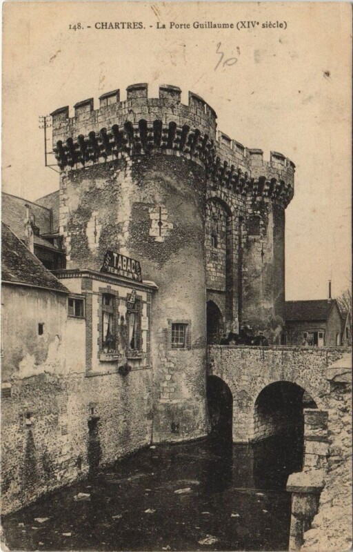 Carte postale ancienne Chartres-La Porte Guillaume à Chartres