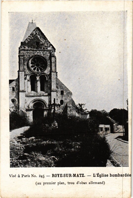 Carte postale ancienne Roye sur Matz L'Eglise bombardee France à Roye-sur-Matz