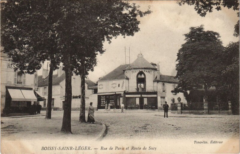 Carte postale ancienne Boissy-Saint-Leger - Rue de Paris et Route de Sucy à Boissy-Saint-Léger