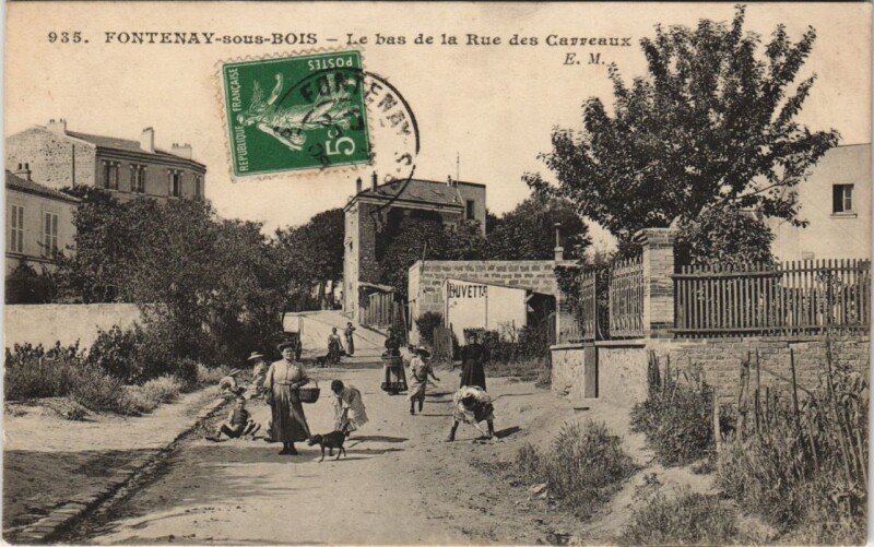 Carte postale ancienne Fontenay-sous-Bois - Le bas de la Rue des Carreaux à Fontenay-sous-Bois