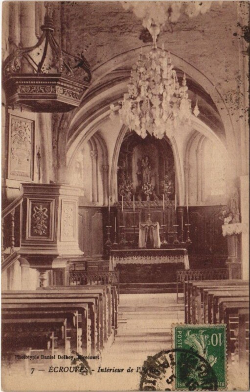 Carte postale ancienne Ecrouves - Intérieur de l'Eglise