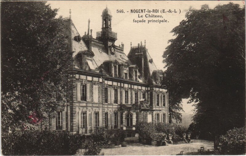Carte postale ancienne Nogent-le-Roi - Le Chateau facade principale à Nogent-le-Roi
