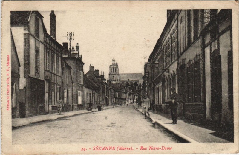 Carte postale ancienne Sezanne - Rue Notre - Dame à Sézanne