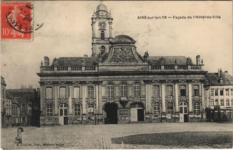 Carte postale ancienne Aire-sur-la-Lys-Facade de l'Hótel de Ville à Aire-sur-la-Lys