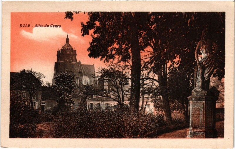 Carte postale ancienne Dole- Allee du Cours France