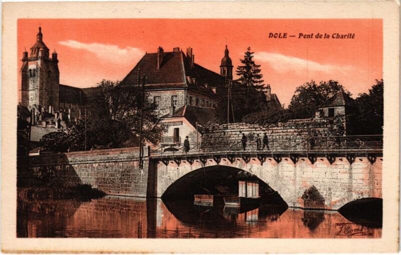 Carte postale ancienne Dole- Pont de la Charite France