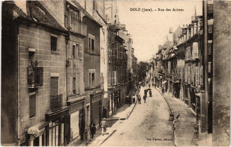 Carte postale ancienne Dole- Rue des Arenes France