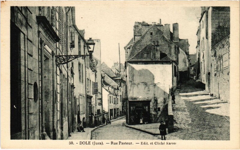Carte postale ancienne Dole- Rue Pasteur France
