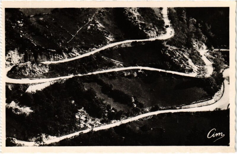Carte postale ancienne Saint Claude- Route de la Faucille, Lacets de Septmoncel France à Saint-Claude
