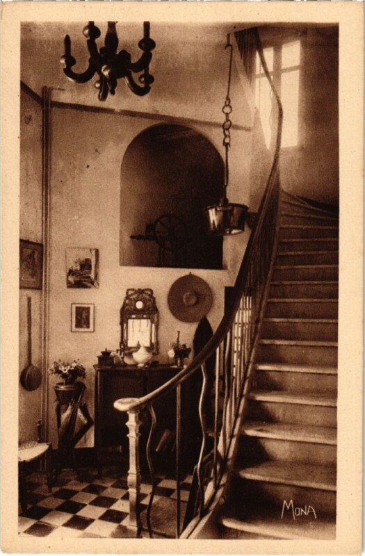 Carte postale ancienne L'Auberge Blanche, Le Trayas, Un coin du hall France