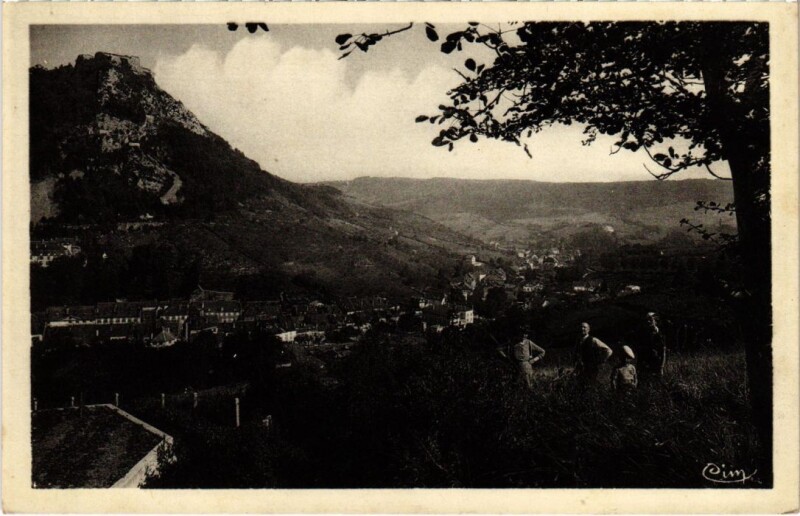 Carte postale ancienne Salins les Bains- Faubourges et Fort Berlin France à Salins-les-Bains