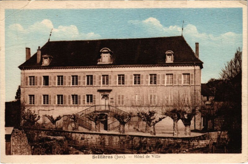 Carte postale ancienne Sellieres- Hotel de Ville France