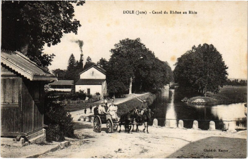 Carte postale ancienne Dole- Canal du Rhone au Rhin France-