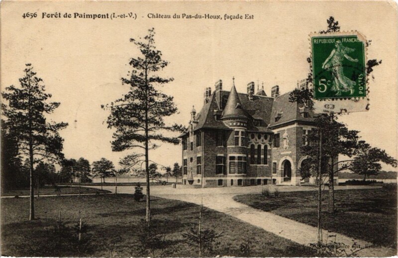 Carte postale ancienne Forêt de Paimpont - Château du Pas du Houx, façade Est à Paimpont