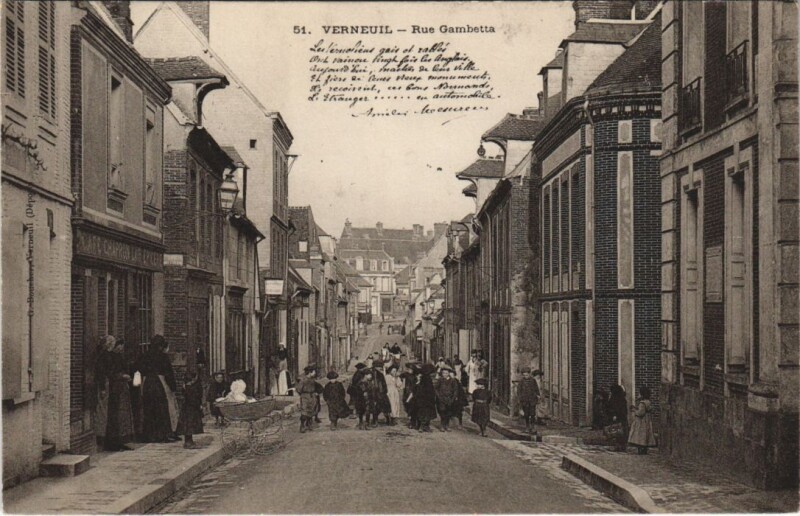 Carte postale ancienne Verneuil-Rue Gambetta