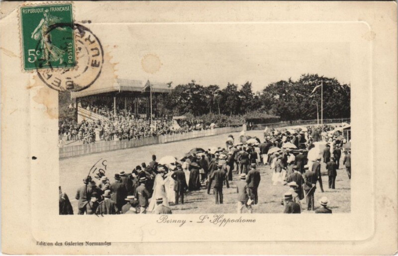 Carte postale ancienne Bernay-L'Hippodrome à Bernay