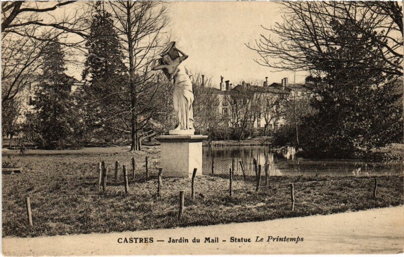 Carte postale ancienne Castres Jardin du Mail, Statue Le Printemps France à Castres