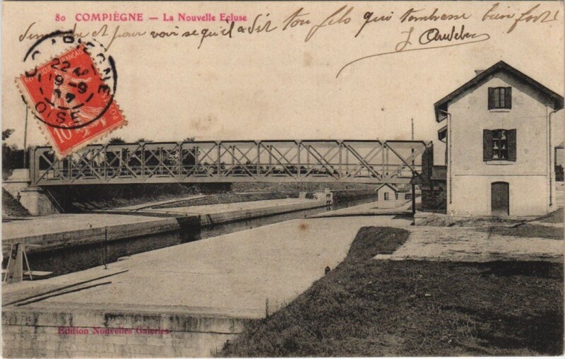 Carte postale ancienne Compiegne La Nouvelle Ecluse