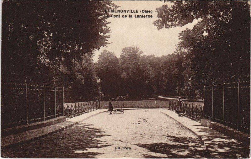 Carte postale ancienne Ermenonville Le Pont de la Lanterne à Ermenonville