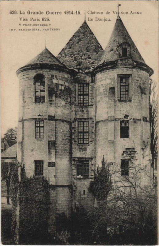 Carte postale ancienne Chateau de Vic-sur-Aisne - Le Donjon à Vic-sur-Aisne