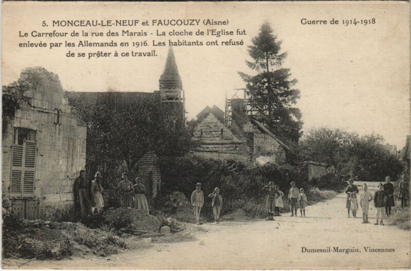 Carte postale ancienne Monceau-le-Neuf et Faucouzy - Le Carrefour de la Rue des Marais à Monceau-le-Neuf-et-Faucouzy