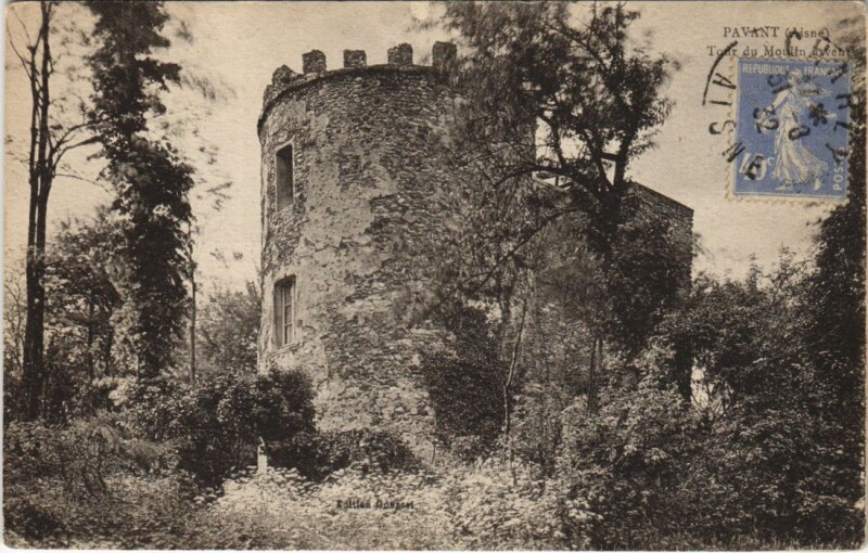 Carte postale ancienne Pavant - Tour du Moulin à Pavant