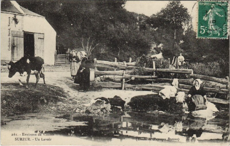 Carte postale ancienne Env. de Vannes - Surzur - Un Lavoir à Surzur