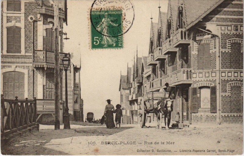 Carte postale ancienne Berck-Plage - Rue de la Mer à Berck